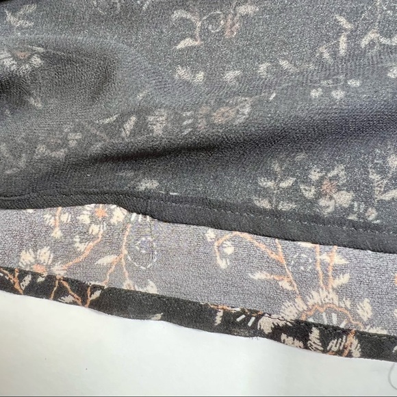 Daniel Rainn | Small Petite | Tassel Tie Blouse - Picture 8 of 12